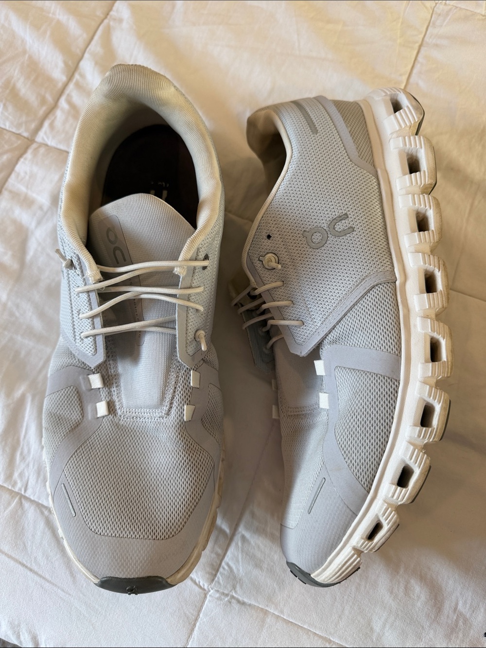 On Running Men's Athletic Shoes in Light Grey and White